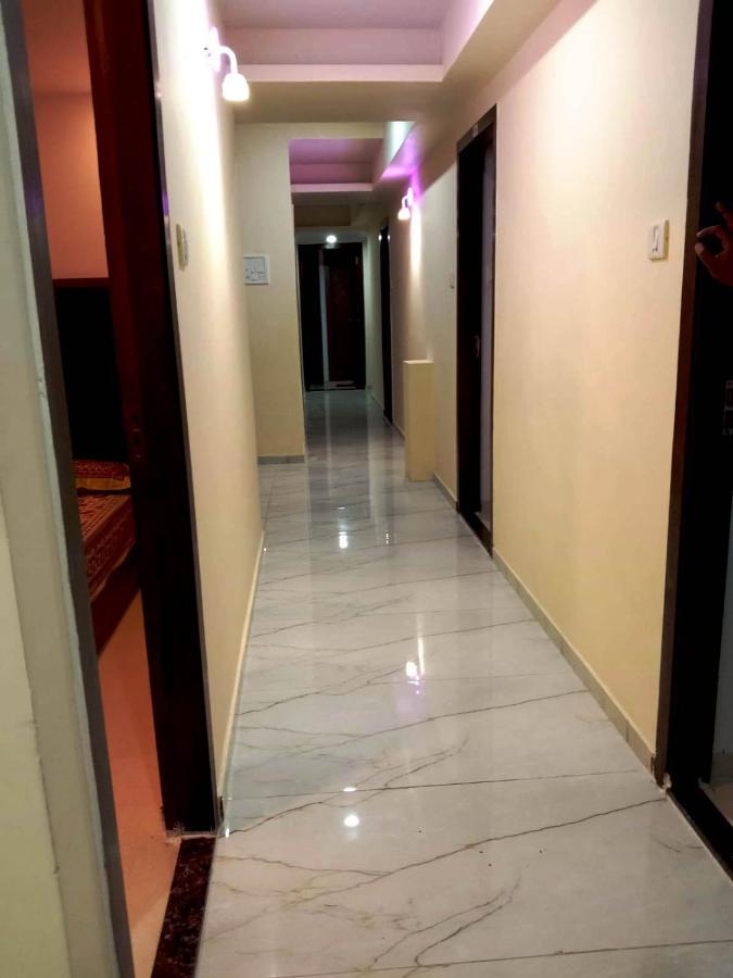 Sai Deep Lodging Nová Bombaj Exteriér fotografie