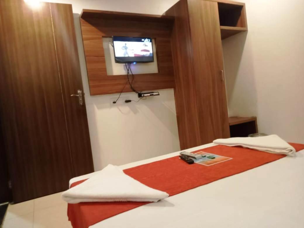 Sai Deep Lodging Nová Bombaj Exteriér fotografie